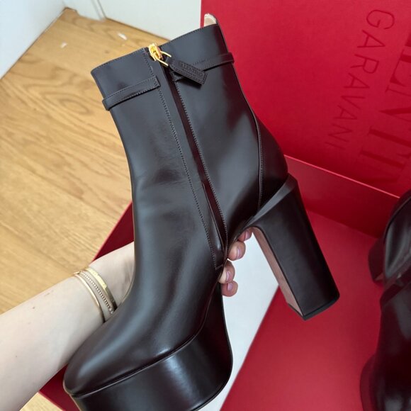 NWT Valentino Garavani Platform Ankle Boots Leather Logo Buckle Block Heel - Picture 7 of 11
